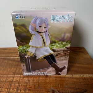 Taito Frieren Figure with White and Gold Outfit